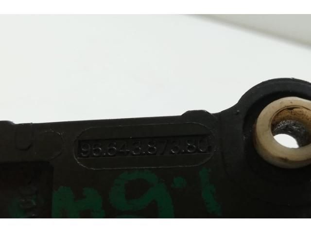 bontott FORD FIESTA V Jeladó (Magában)