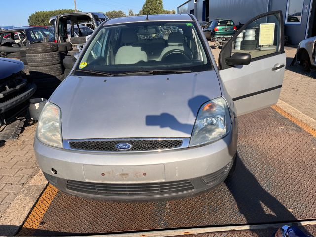 bontott FORD FIESTA V Jobb első Csonkállvány Kerékaggyal