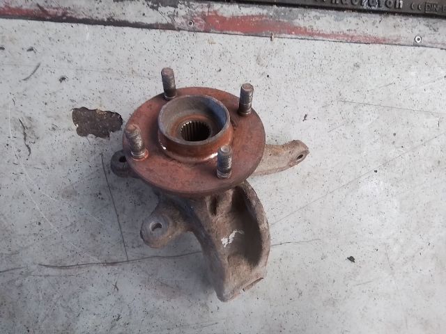 bontott FORD FIESTA V Jobb első Csonkállvány Kerékaggyal