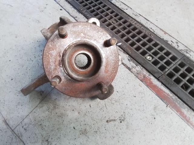 bontott FORD FIESTA V Jobb első Csonkállvány Kerékaggyal