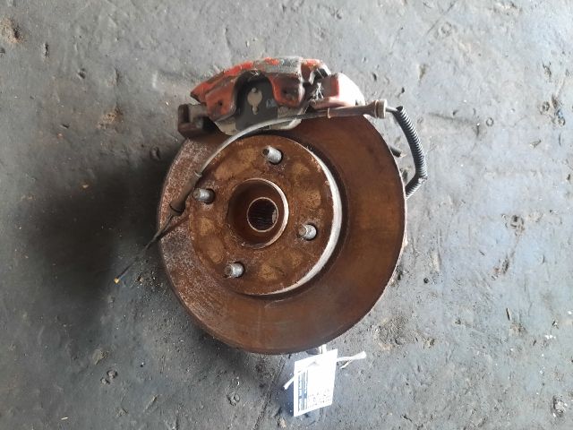 bontott FORD FIESTA V Jobb első Csonkállvány Kerékaggyal