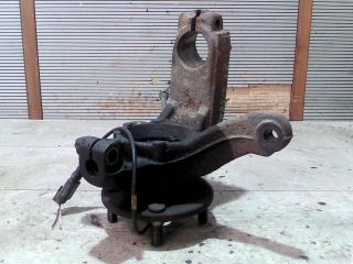 bontott FORD FIESTA V Jobb első Csonkállvány Kerékaggyal