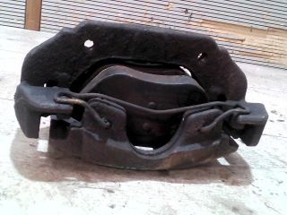 bontott FORD FIESTA V Jobb első Féknyereg Munkahengerrel