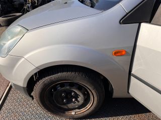 bontott FORD FIESTA V Jobb első Féknyereg Munkahengerrel