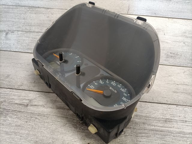 bontott FORD FIESTA V Kilométeróra