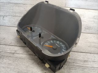 bontott FORD FIESTA V Kilométeróra