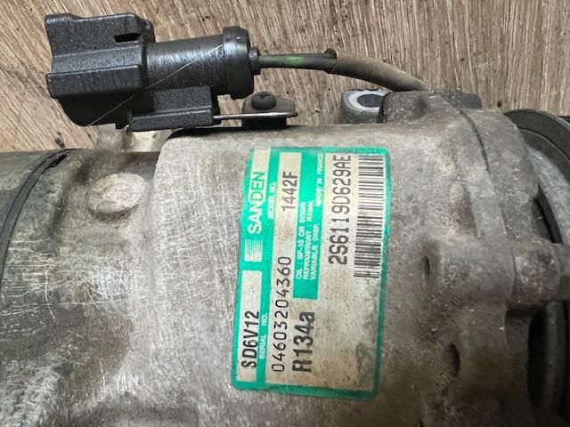 bontott FORD FIESTA V Klímakompresszor