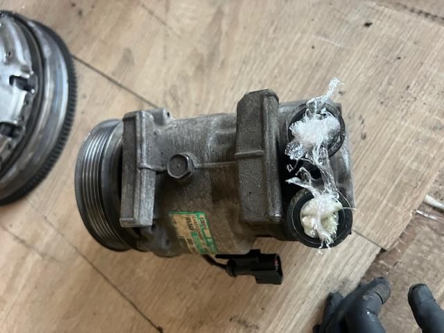 bontott FORD FIESTA V Klímakompresszor