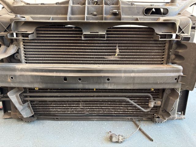 bontott FORD FIESTA V Komplett Homlokfal (Részeivel)