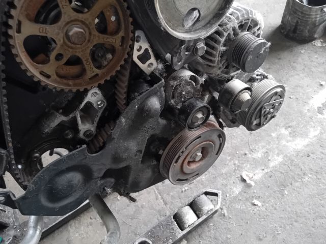 bontott FORD FIESTA V Komplett Motor (Segédberendezésekkel)