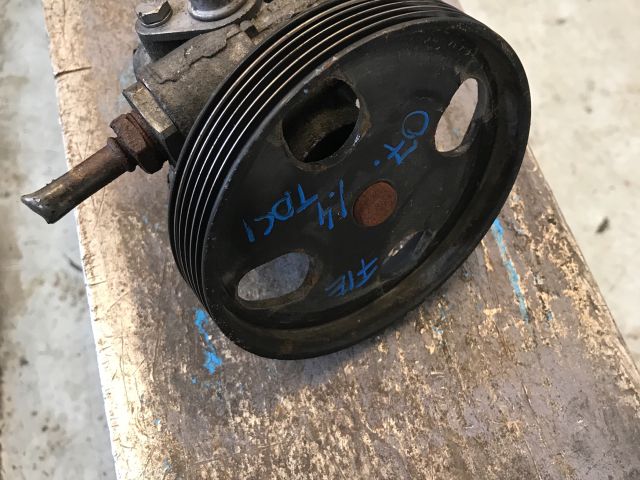 bontott FORD FIESTA V Kormányszervó Motor (Hidraulikus)