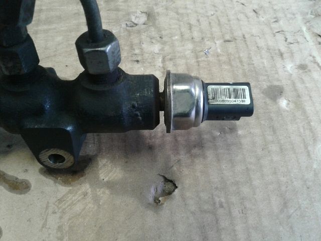 bontott FORD FIESTA V Közösnyomócső