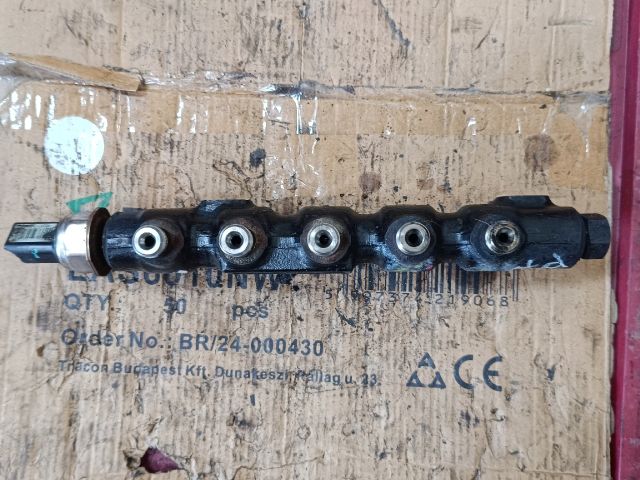 bontott FORD FIESTA V Közösnyomócső