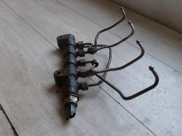 bontott FORD FIESTA V Közösnyomócső