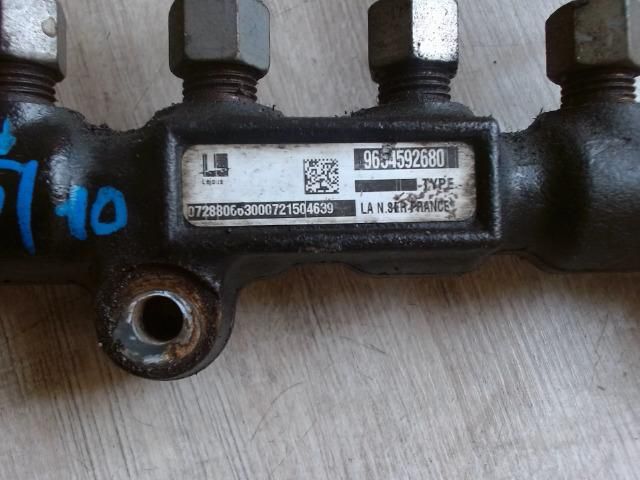 bontott FORD FIESTA V Közösnyomócső