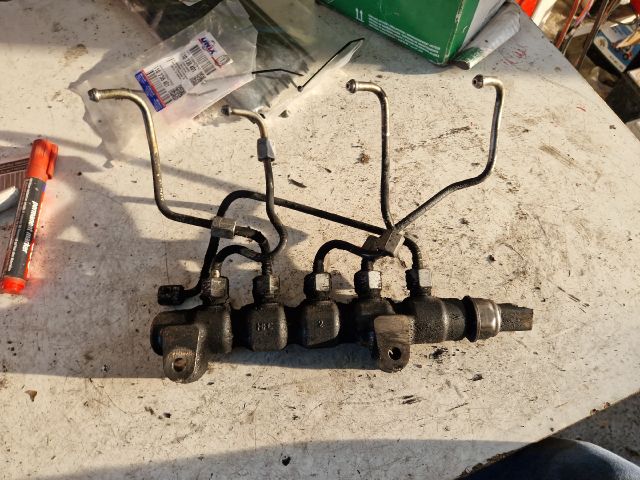 bontott FORD FIESTA V Közösnyomócső