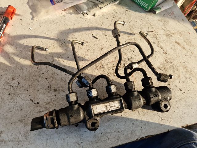 bontott FORD FIESTA V Közösnyomócső