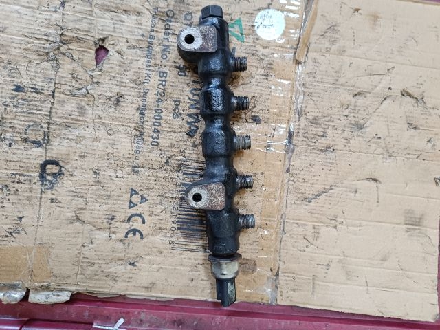 bontott FORD FIESTA V Közösnyomócső