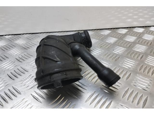 bontott FORD FIESTA V Légbeömlő Cső