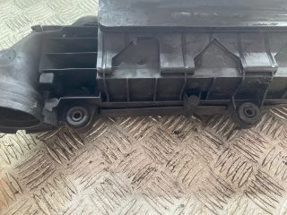 bontott FORD FIESTA V Légszűrő Ház