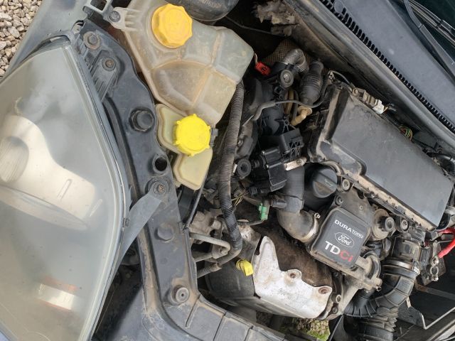 bontott FORD FIESTA V Légszűrő Ház