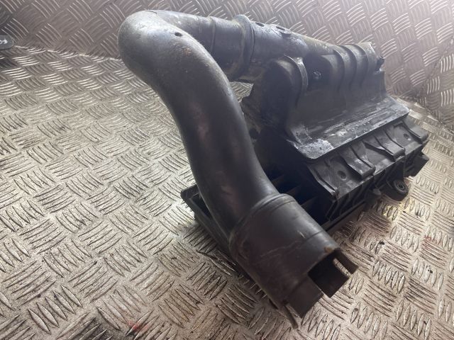 bontott FORD FIESTA V Légszűrő Ház