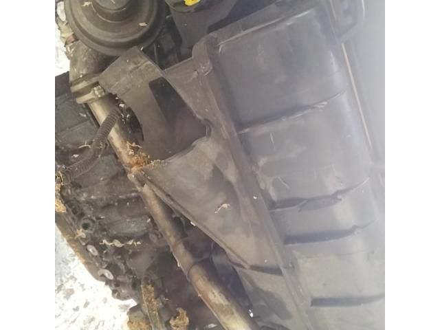 bontott FORD FIESTA V Motor (Fűzött blokk hengerfejjel)