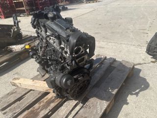 bontott FORD FIESTA V Motor (Fűzött blokk hengerfejjel)