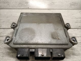 bontott FORD FIESTA V Motorvezérlő