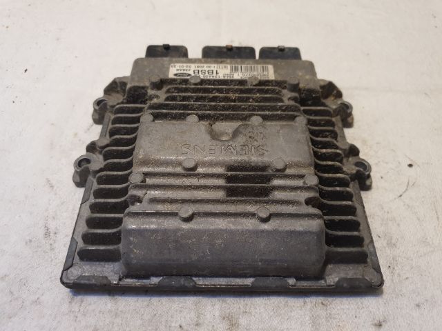 bontott FORD FIESTA V Motorvezérlő