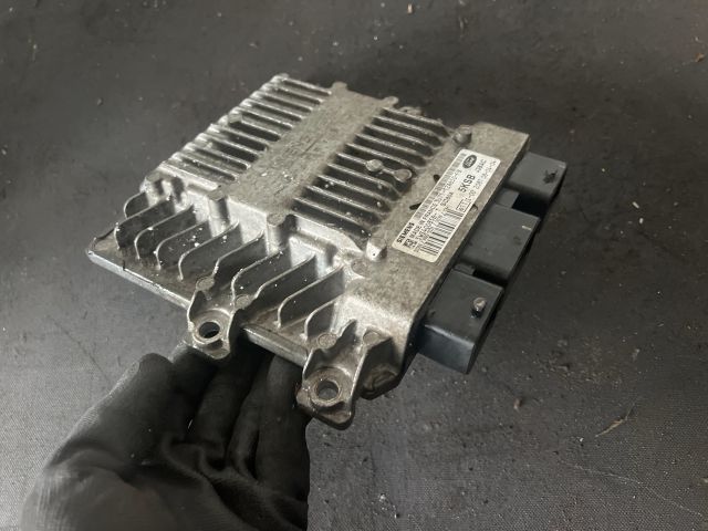 bontott FORD FIESTA V Motorvezérlő