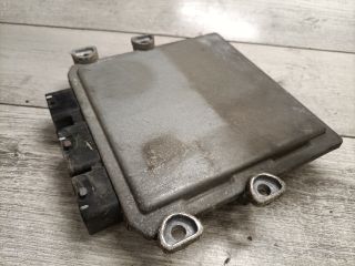 bontott FORD FIESTA V Motorvezérlő