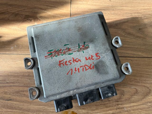 bontott FORD FIESTA V Motorvezérlő