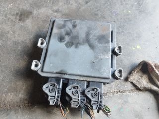 bontott FORD FIESTA V Motorvezérlő