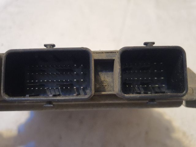 bontott FORD FIESTA V Motorvezérlő