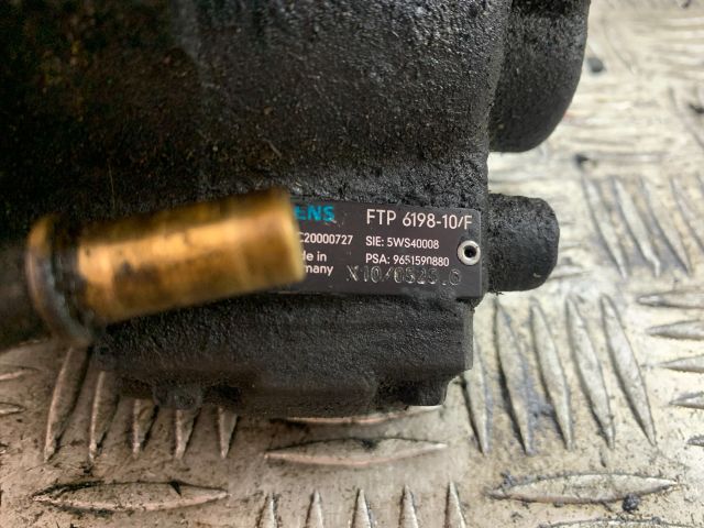 bontott FORD FIESTA V Nagynyomású Szivattyú