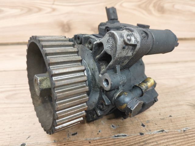 bontott FORD FIESTA V Nagynyomású Szivattyú