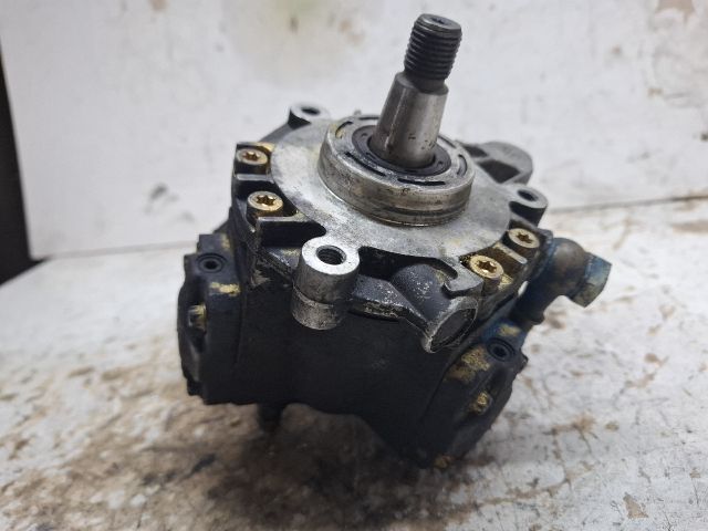 bontott FORD FIESTA V Nagynyomású Szivattyú