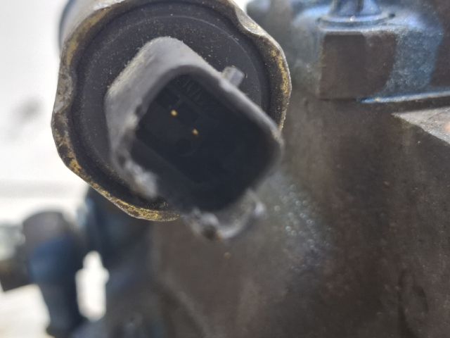 bontott FORD FIESTA V Nagynyomású Szivattyú