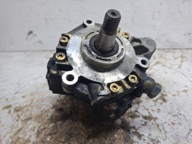 bontott FORD FIESTA V Nagynyomású Szivattyú