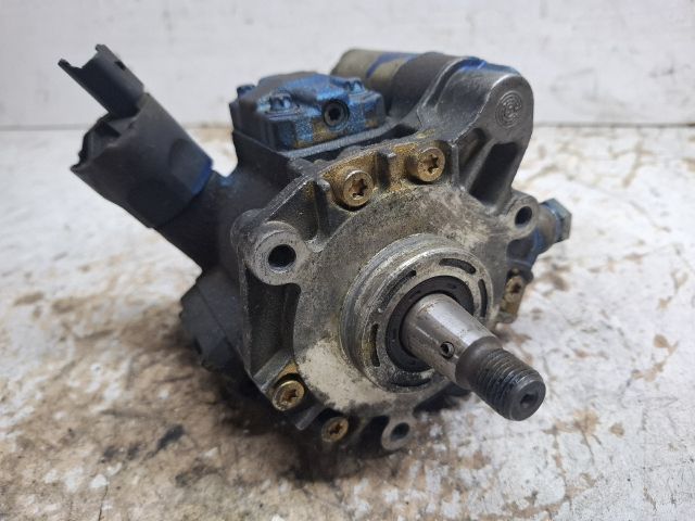 bontott FORD FIESTA V Nagynyomású Szivattyú