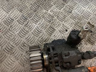 bontott FORD FIESTA V Nagynyomású Szivattyú