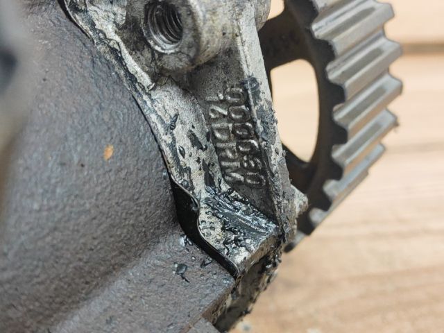 bontott FORD FIESTA V Nagynyomású Szivattyú