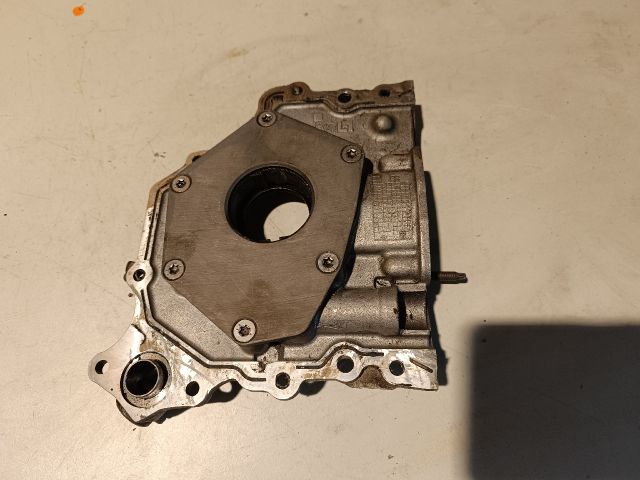 bontott FORD FIESTA V Olajszivattyú