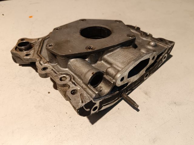 bontott FORD FIESTA V Olajszivattyú