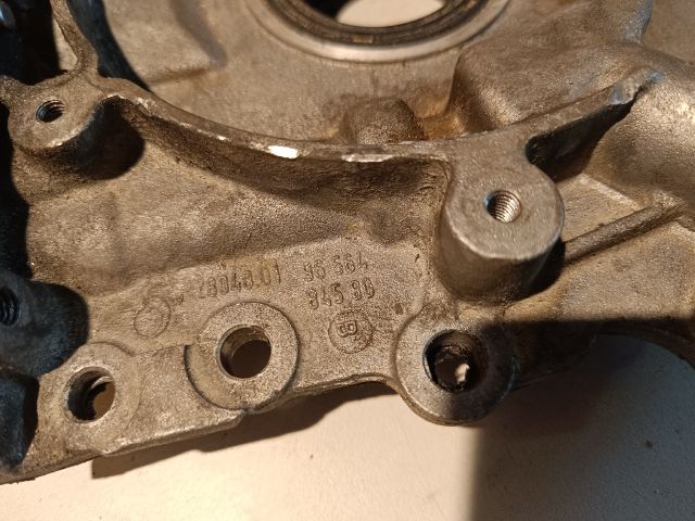 bontott FORD FIESTA V Olajszivattyú