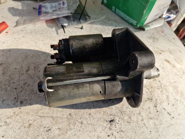 bontott FORD FIESTA V Önindító