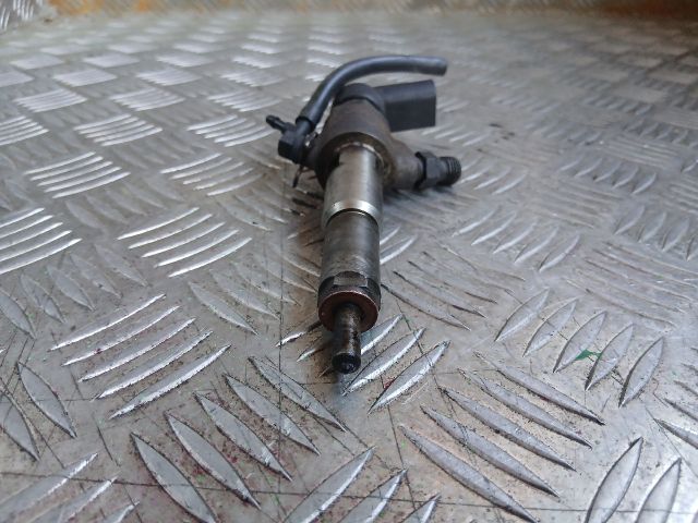 bontott FORD FIESTA V Porlasztó (1 db)