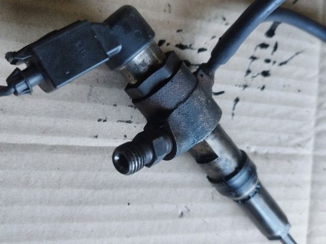 bontott FORD FIESTA V Porlasztó (1 db)