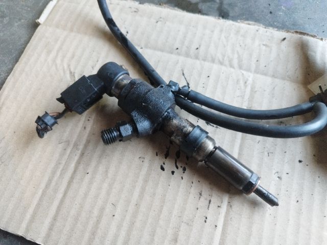 bontott FORD FIESTA V Porlasztó (1 db)